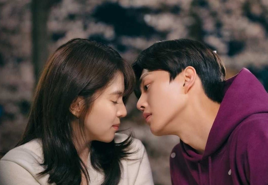 Khusus Pecinta Uwu-Uwu, Ini Rekomendasi Drama Korea Romantis  On Going Yang Wajib Kalian Tonton